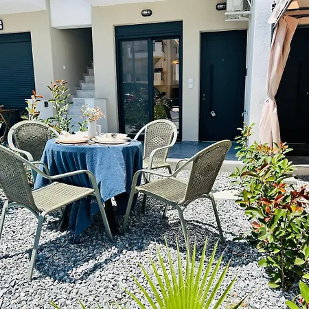 Апартаменты Cozy Garden *